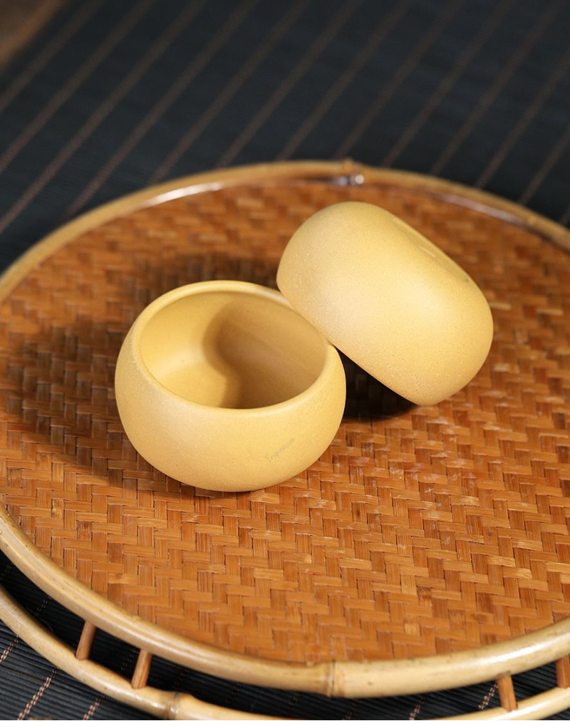 Golden Duan Ni Purple Clay Gongfu Tea Cup