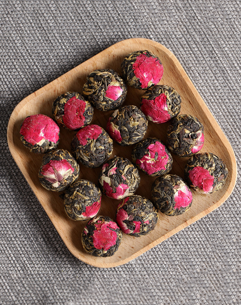 Fengqing Dragon Pearl Rose Black Tea