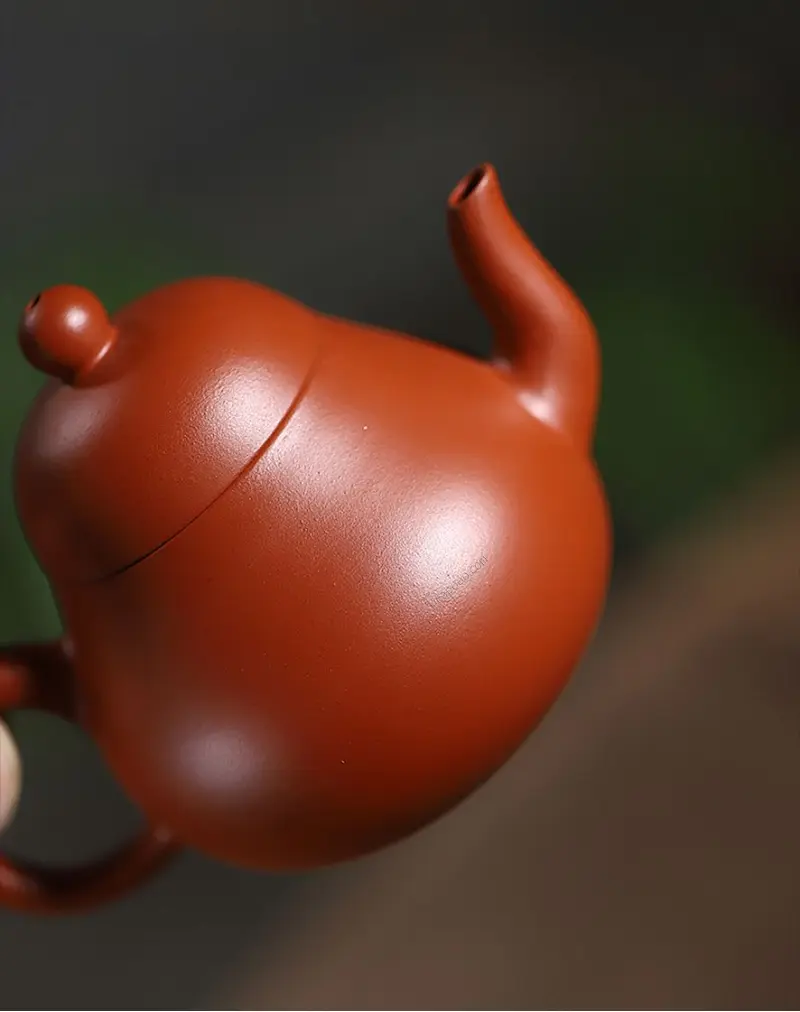 Mini Pear Zhu Ni Purple Clay Teapot