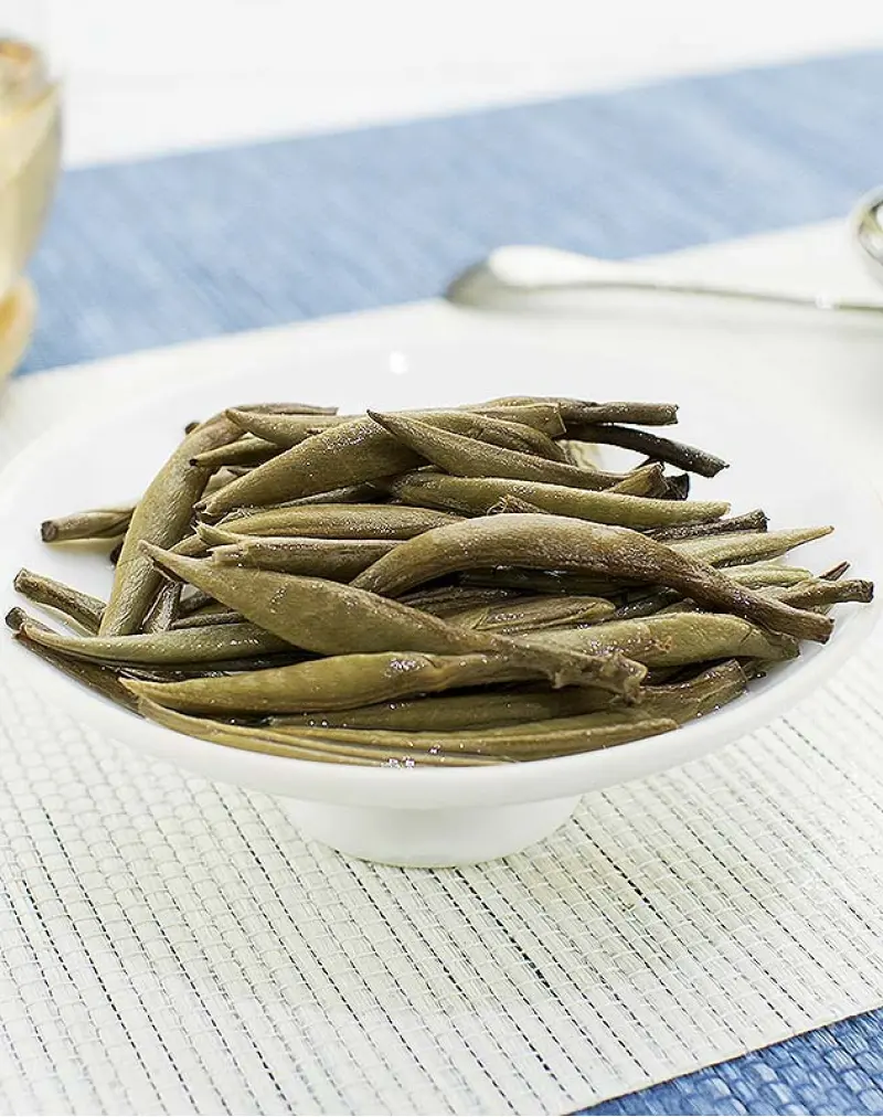 Bai Hao Yin Zhen (Silver Needles) White Tea